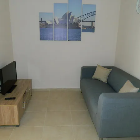 2 Bedrooms Apartment *